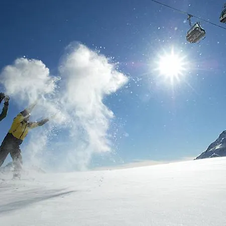 Sonne & Schnee In Hotel Kuehtai